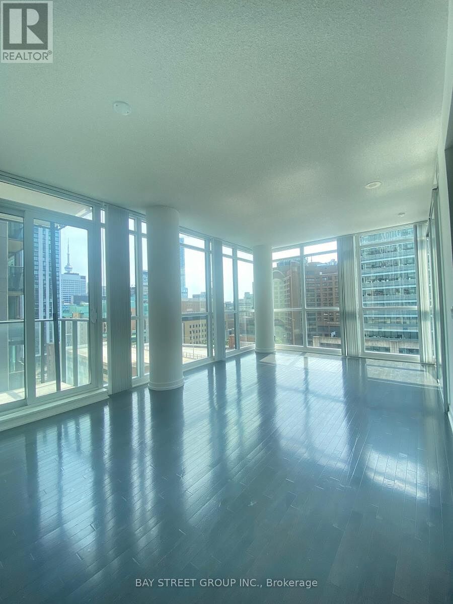 Toronto 2 bedrooms Apartment for rent. Property photo: 641547-1
