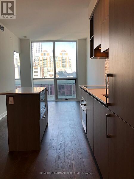 Toronto 1 bedroom Apartment for rent. Property photo: 641554-3