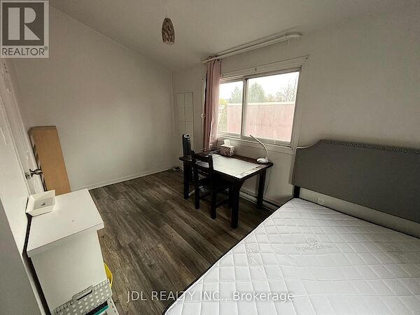 Toronto 4 bedrooms Townhouse for rent. Property photo: 641556-3