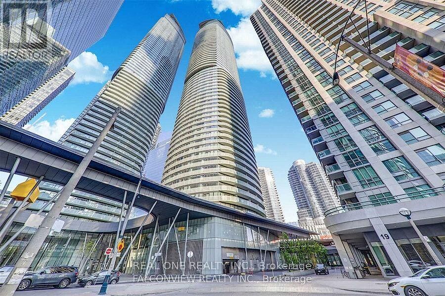 Toronto 2 bedrooms Apartment for rent. Property photo: 641559-1