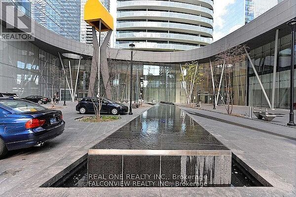 Toronto 2 bedrooms Apartment for rent. Property photo: 641559-2