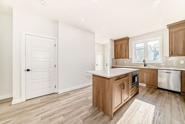 Calgary 3 bedrooms Main Floor for rent. Property photo: 641648-3