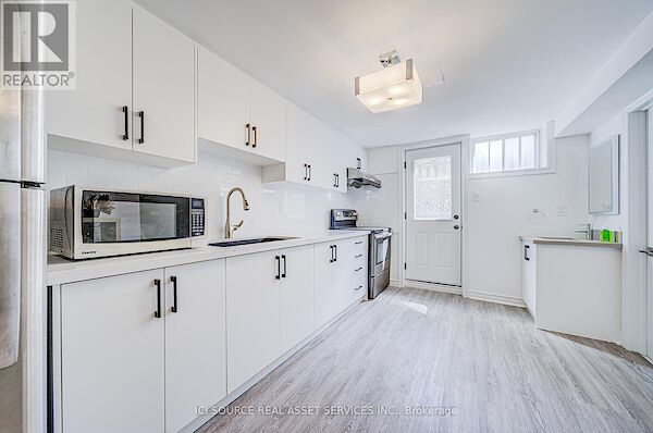 Toronto 1 bedroom House for rent. Property photo: 641683-3