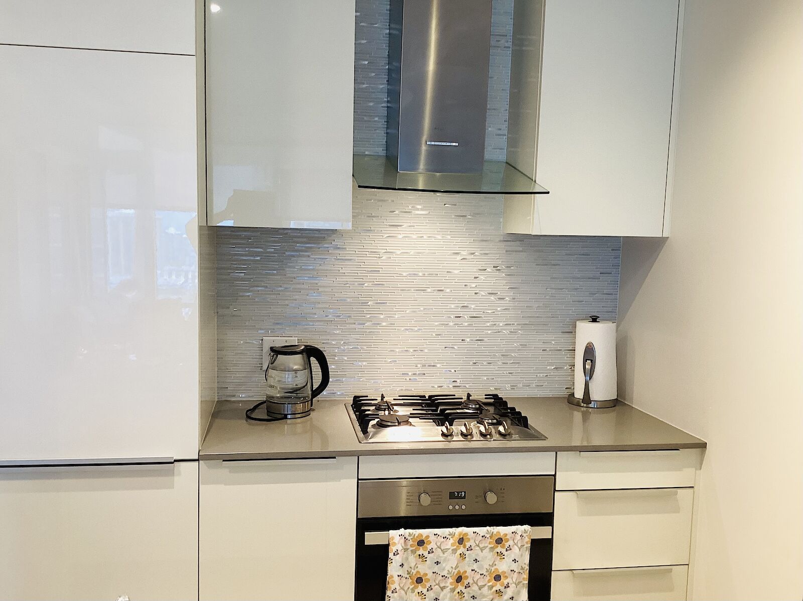 Vancouver 1 bedroom Condo Unit for rent. Property photo: 641717-1