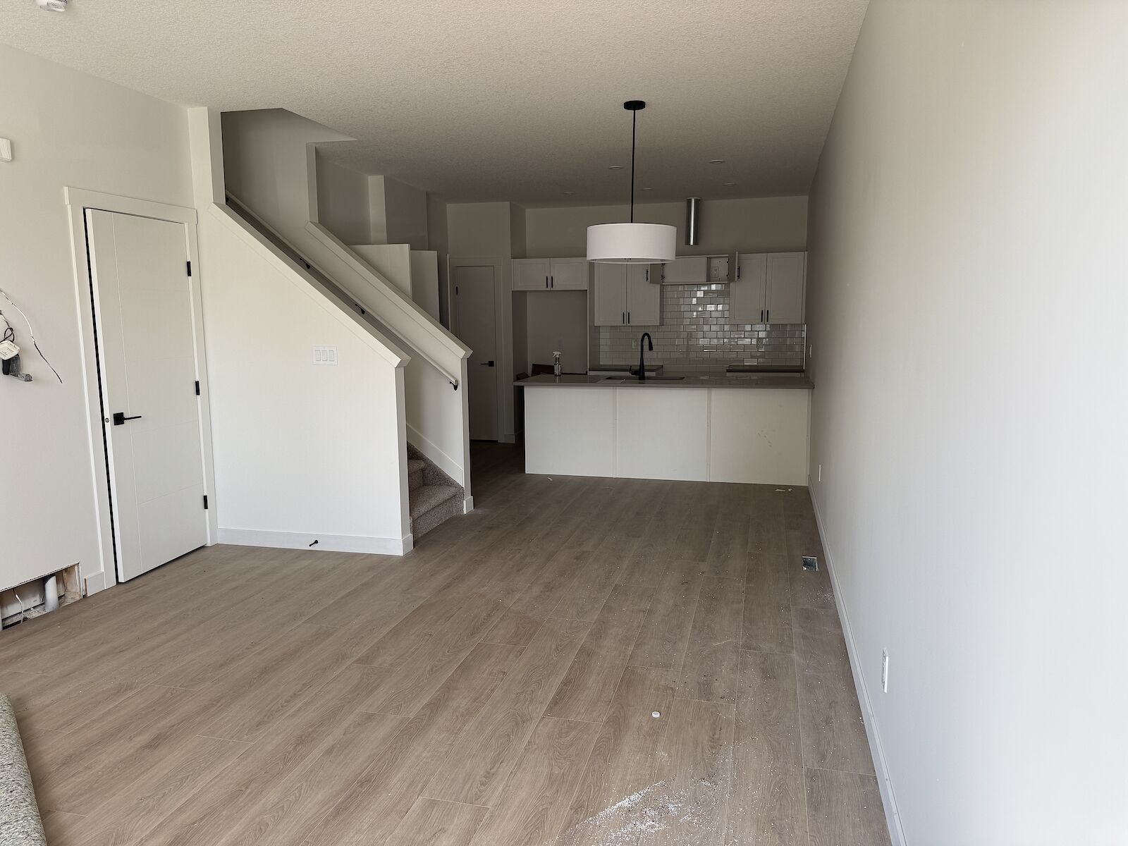 Edmonton 3 bedrooms Apartment for rent. Property photo: 641762-1