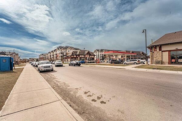 Calgary 2 bedrooms House for rent. Property photo: 641817-3