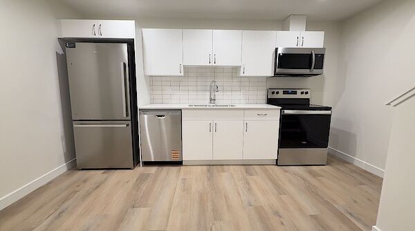Edmonton 2 bedrooms Basement for rent. Property photo: 641825-2
