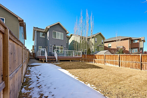 Calgary 4 + Den bedrooms House for rent. Property photo: 641849-3