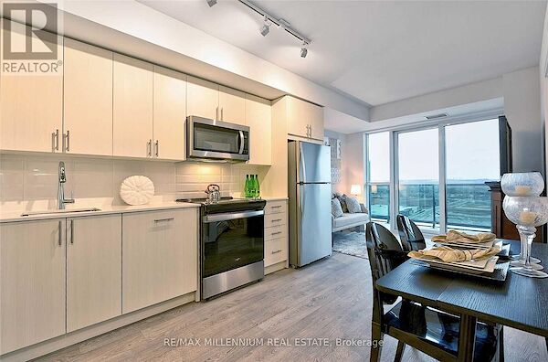 Oshawa 2 bedrooms Apartment for rent. Property photo: 641857-2