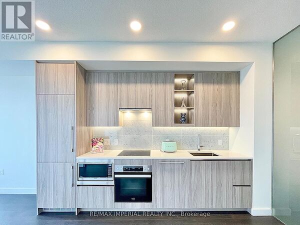 Toronto 2 bedrooms Apartment for rent. Property photo: 641868-2