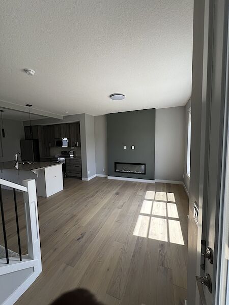 Airdrie 3 bedrooms Townhouse for rent. Property photo: 641891-2
