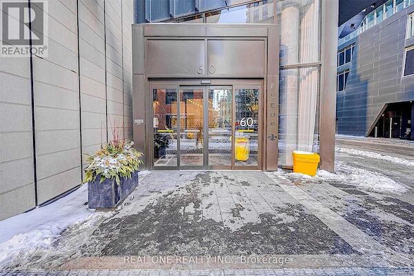 Toronto 3 bedrooms Apartment for rent. Property photo: 641899-2