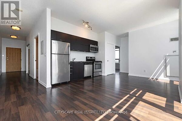Toronto 2 bedrooms Apartment for rent. Property photo: 641972-2