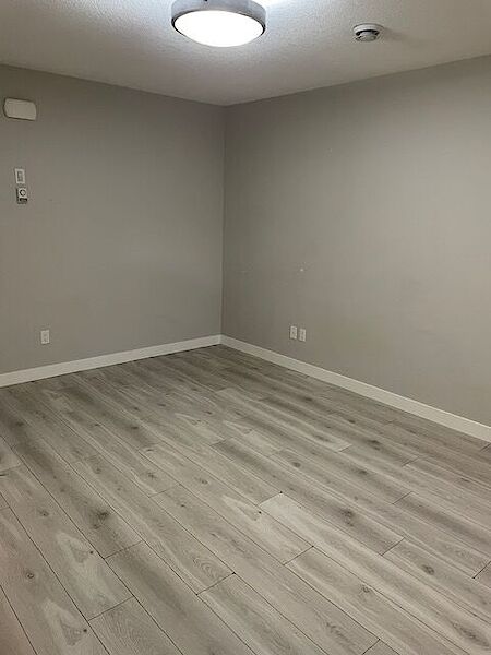 Calgary 1 bedroom Basement for rent. Property photo: 641989-3