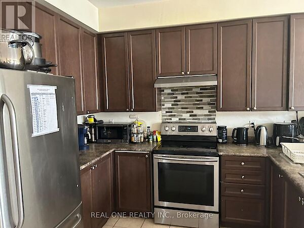Toronto 2 bedrooms House for rent. Property photo: 642052-2