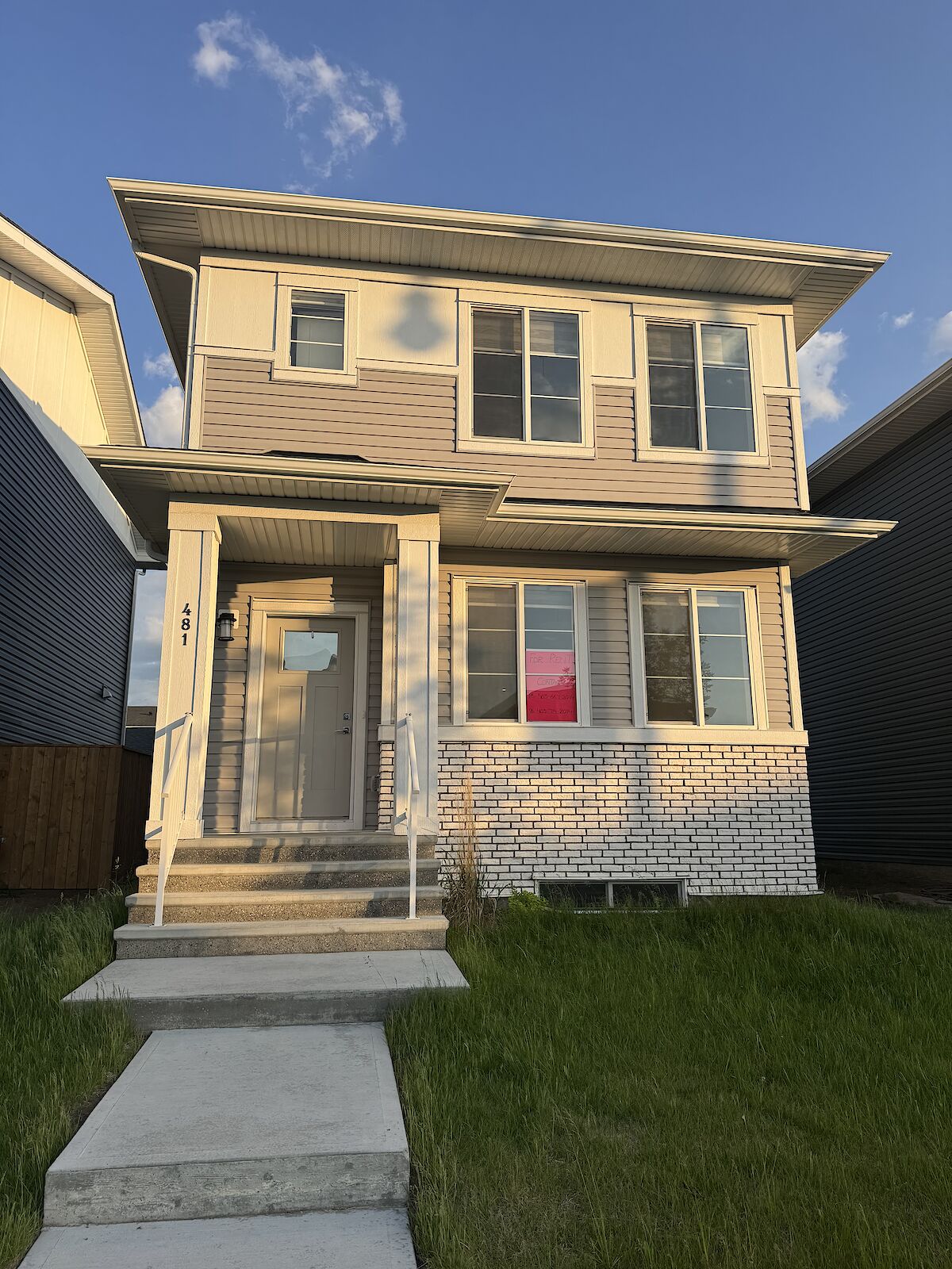 Chestermere 3 bedrooms Main Floor for rent. Property photo: 642056-1