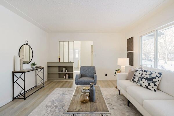Edmonton 5 bedrooms House for rent. Property photo: 642089-2