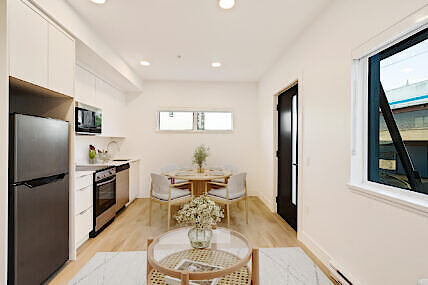 Victoria 2 bedrooms Apartment for rent. Property photo: 642149-3
