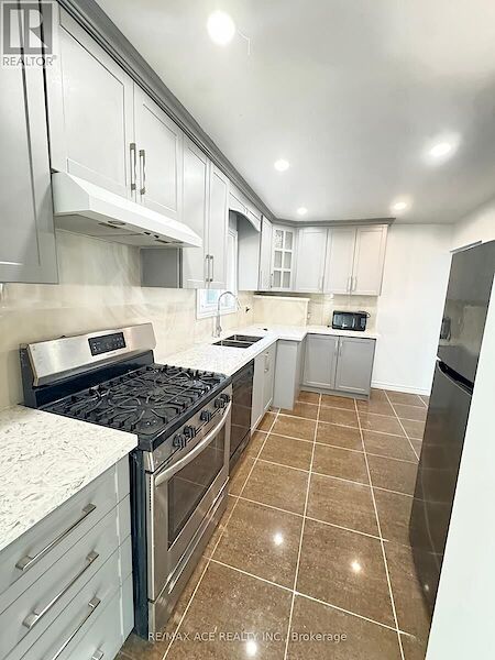 Toronto 3 bedrooms House for rent. Property photo: 642243-3