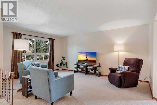 Calgary 3 bedrooms House for rent. Property photo: 642273-3
