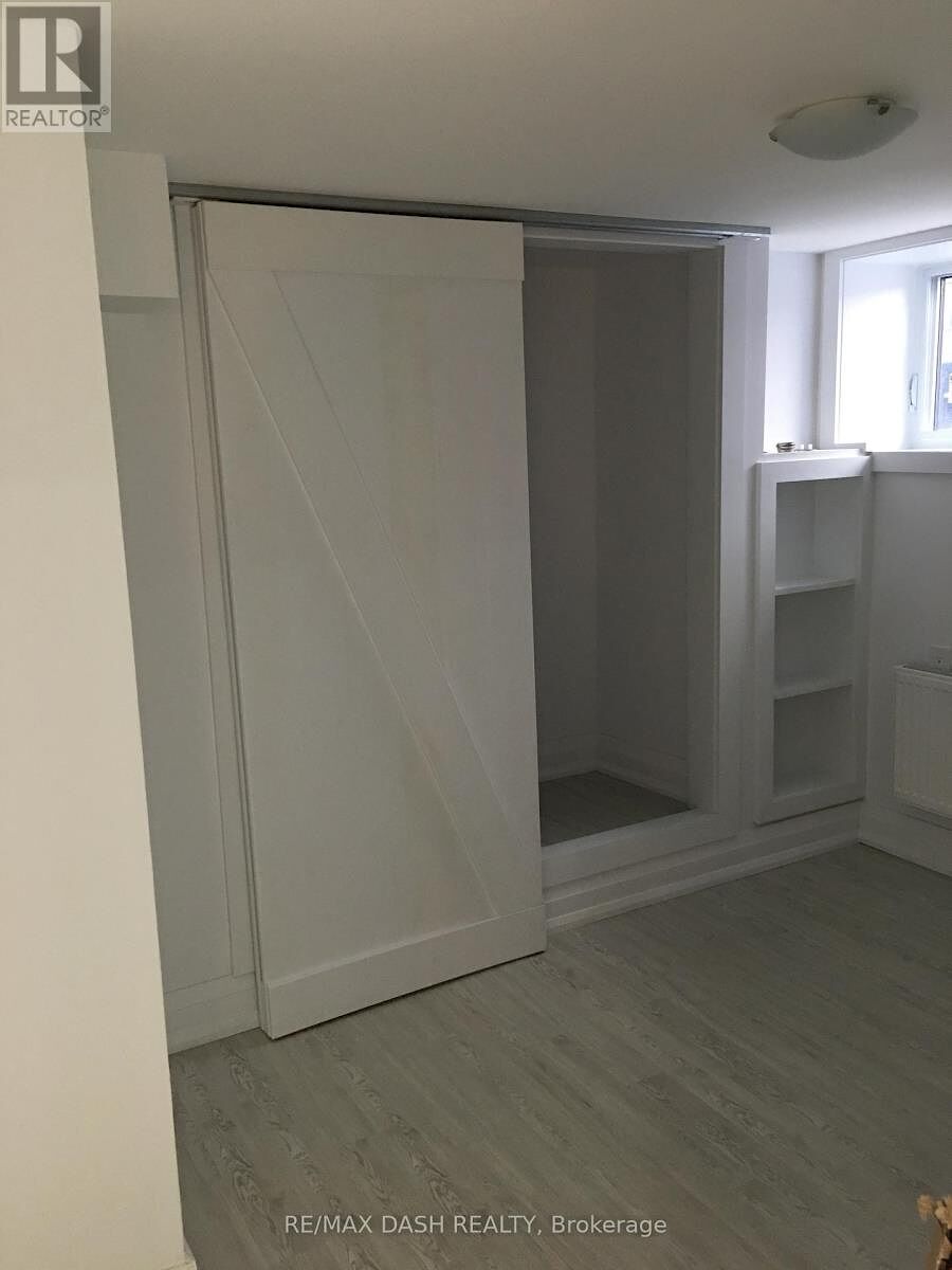 Toronto 1 bedroom House for rent. Property photo: 642304-1