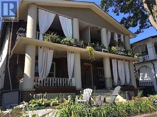 Toronto 1 bedroom House for rent. Property photo: 642304-2