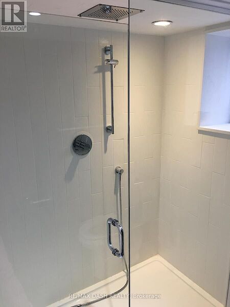 Toronto 1 bedroom House for rent. Property photo: 642304-3