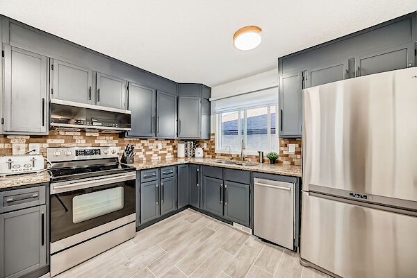 Calgary 3 bedrooms Main Floor for rent. Property photo: 642311-3