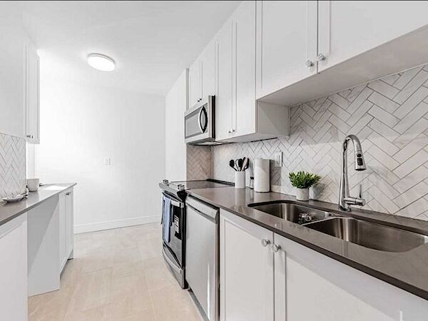 Toronto 2 bedrooms Apartment for rent. Property photo: 642365-3