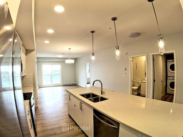 Calgary 2 bedrooms Condo Unit for rent. Property photo: 642369-3