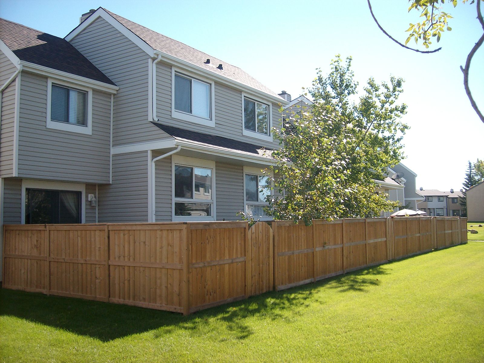 Calgary 3 bedrooms Townhouse for rent. Property photo: 64246-1