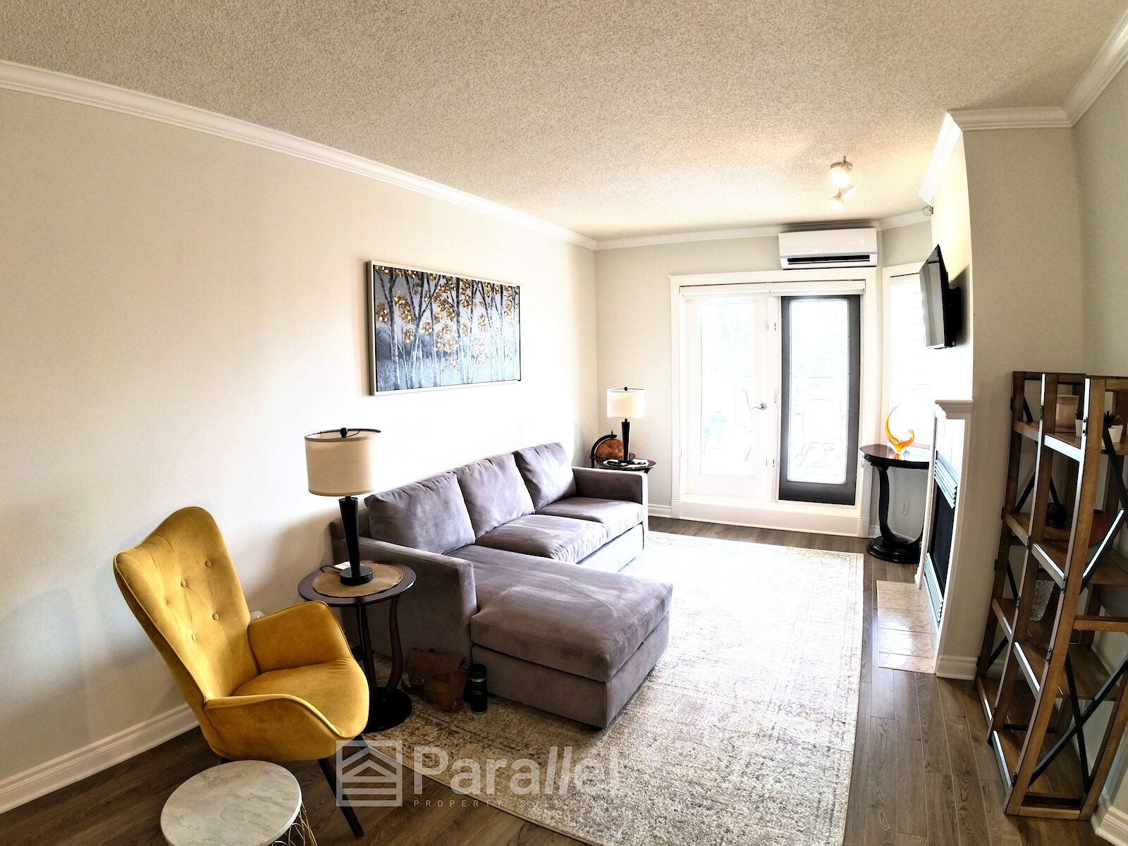 Calgary 2 bedrooms Condo Unit for rent. Property photo: 642476-1