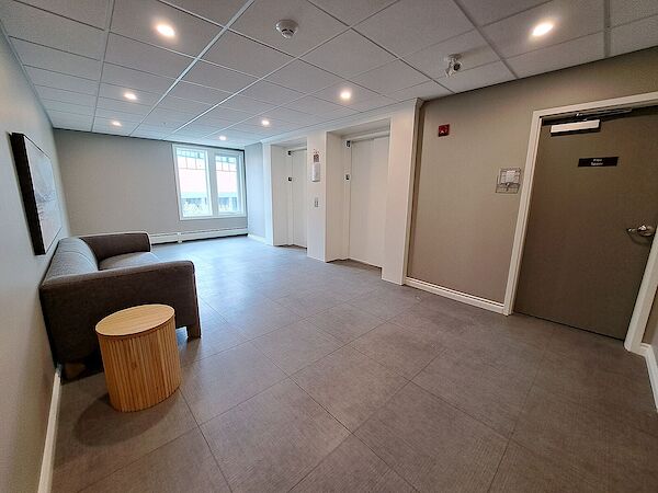 Calgary 1 bedroom Condo Unit for rent. Property photo: 642504-2