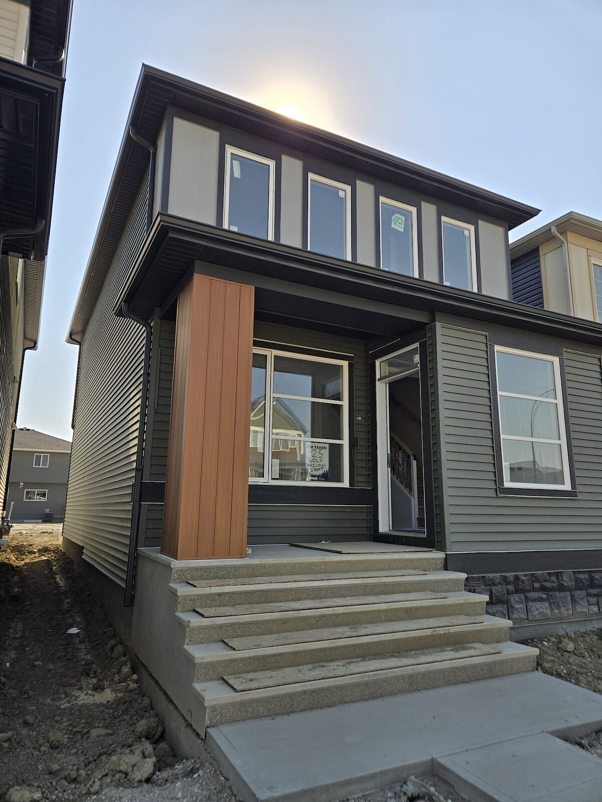 Calgary 3 bedrooms House for rent. Property photo: 642509-1