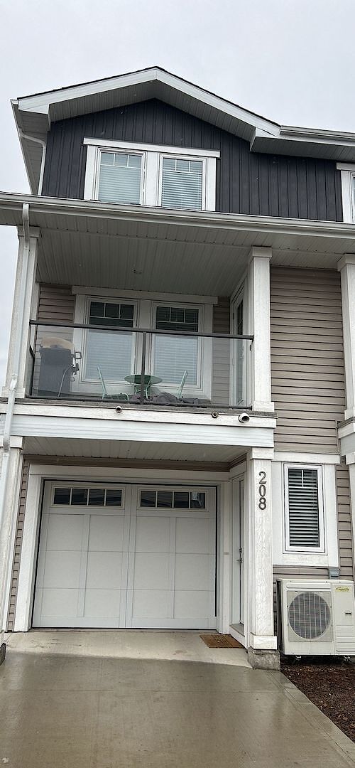 Saskatoon 2 bedrooms Townhouse for rent. Property photo: 642554-1
