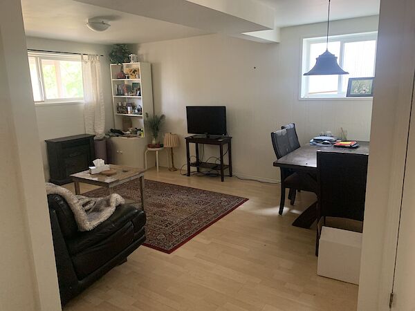 Calgary 2 + Den bedrooms Basement for rent. Property photo: 642571-2