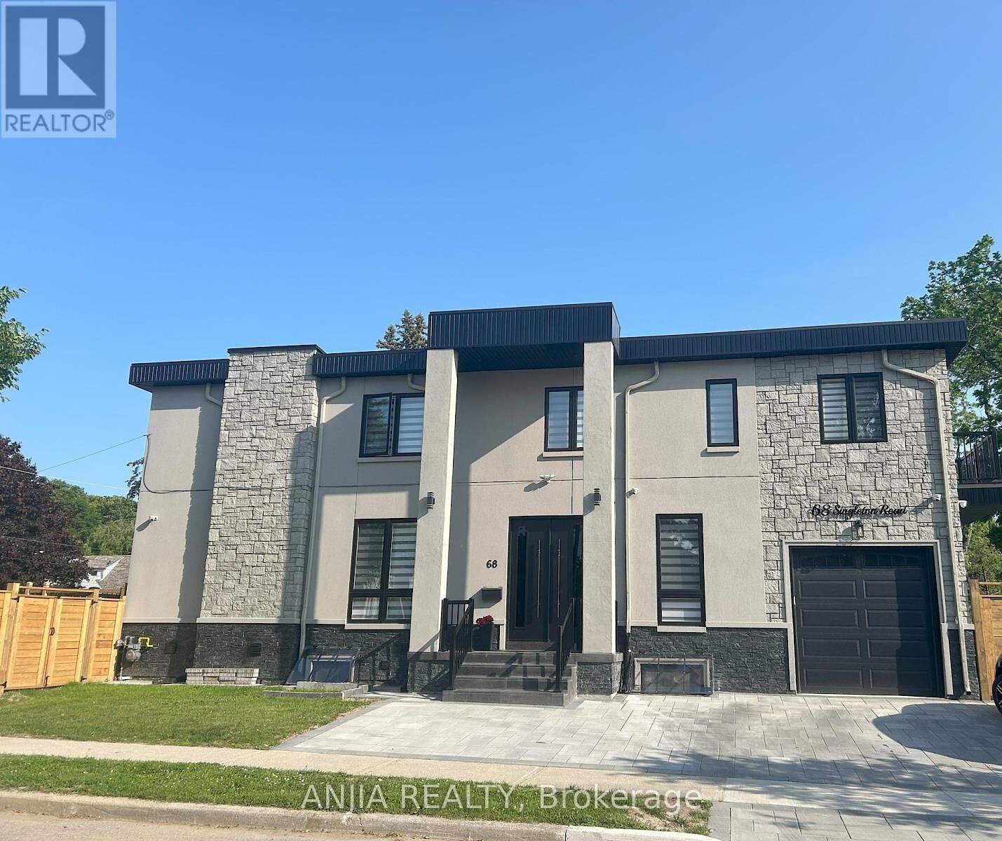 Toronto 3 bedrooms House for rent. Property photo: 642625-1