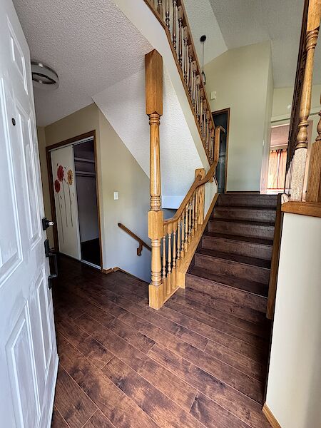 Calgary 2 bedrooms Main Floor for rent. Property photo: 642626-2