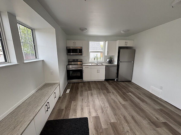 Edmonton 2 bedrooms Apartment for rent. Property photo: 642631-2
