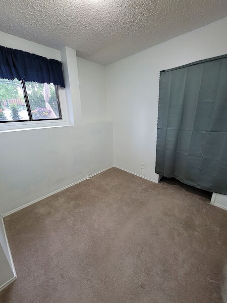 Calgary 2 bedrooms Duplex for rent. Property photo: 642679-3