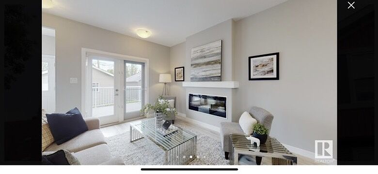 Edmonton 3 + Den bedrooms Main Floor for rent. Property photo: 642784-1