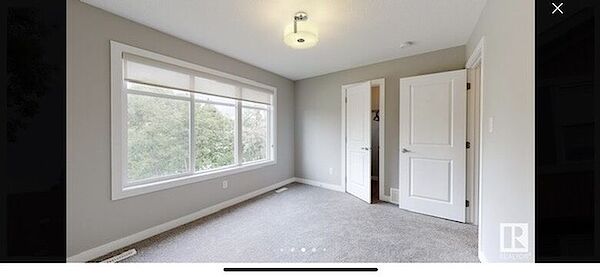 Edmonton 3 + Den bedrooms Main Floor for rent. Property photo: 642784-2