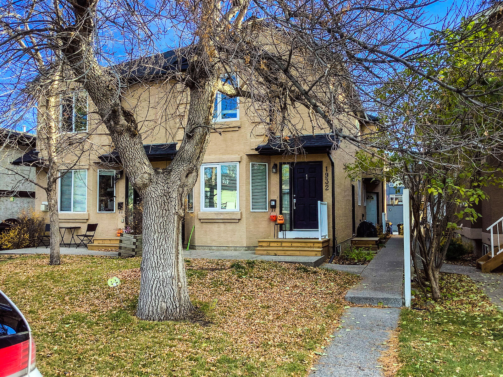 Calgary 3 bedrooms Townhouse for rent. Property photo: 642794-1
