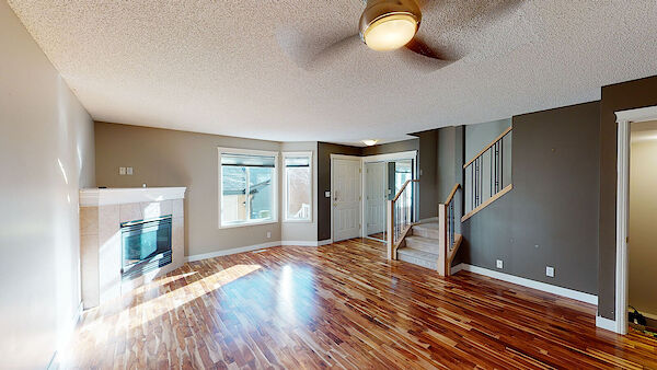 Calgary 3 bedrooms Townhouse for rent. Property photo: 642794-2