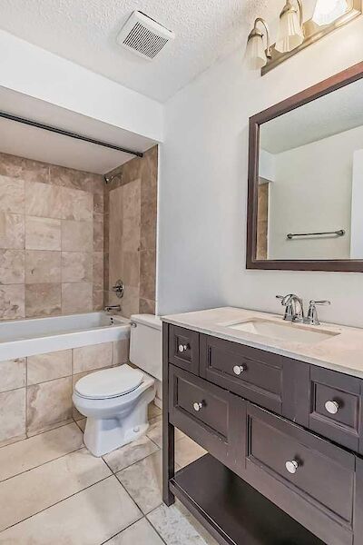 Calgary 1 bedroom Basement for rent. Property photo: 642871-3