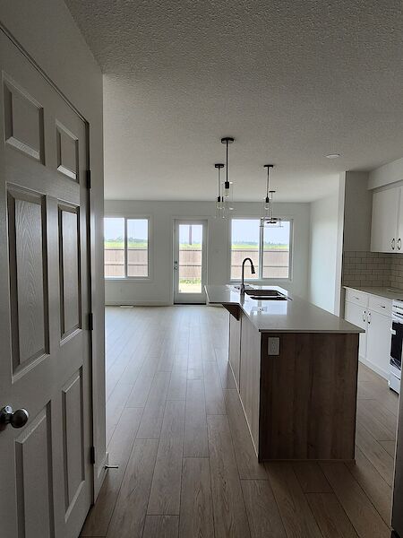 Edmonton 3 bedrooms Duplex for rent. Property photo: 642942-3