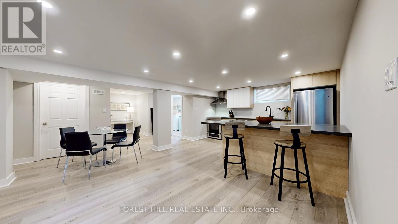 open+concept+kitchen+and+dinning Toronto 1 bedroom Apartment for rent. Property photo: 642948-1