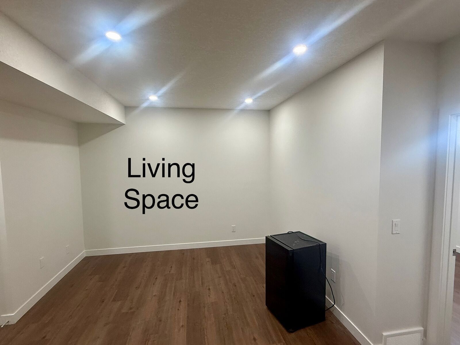 Balzac 2 bedrooms Basement for rent. Property photo: 643025-1