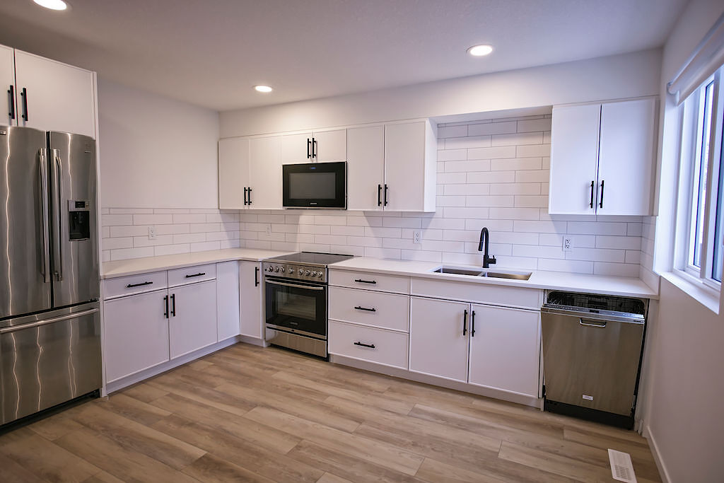 Edmonton 4 bedrooms Duplex for rent. Property photo: 643037-1