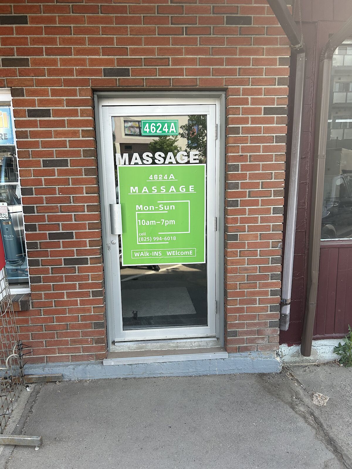 Calgary bedrooms Office Space for rent. Property photo: 643075-1